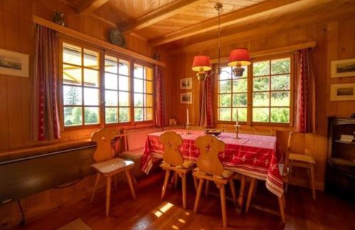 Alpe des Chaux Ski Chalet | Pauline