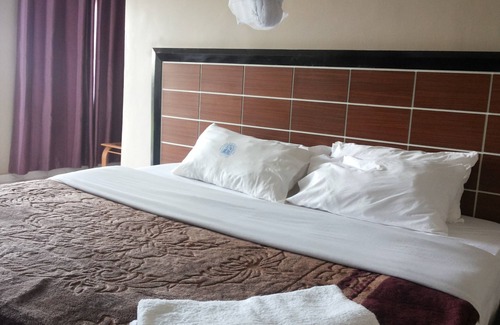 Lira Hotel | Pauline Hotel