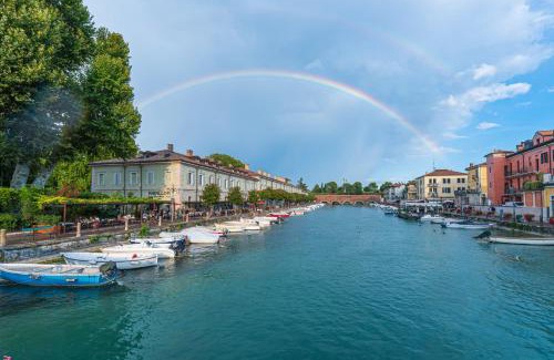 Peschiera del Garda City Centre Apartment | Pavillon Apartments