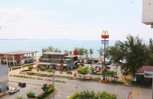 Kampung Bahasa Kapor Apartment | PD D’Wharf Seaview & Sunset Suite (Up to 6 Pax)