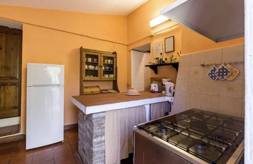 Castelnuovo di Val di Cecina House | Peaceful cottage in Tuscany with private pool