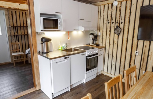 Hameenlinna Cottage | Peace and Privacy Travel - Aulanko Lake Hide-out