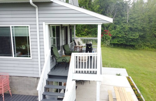 Naples House | Peace Pond Acres in the heart of the Finger Lakes