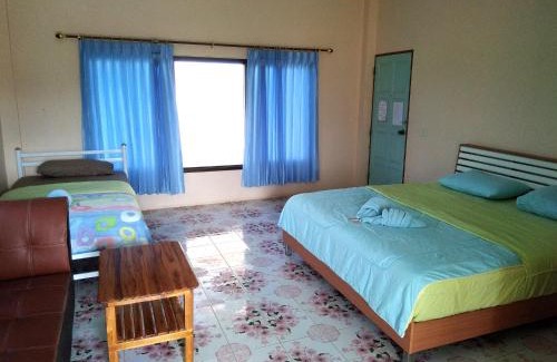 Khun Han Resort | Peace Pool Resort