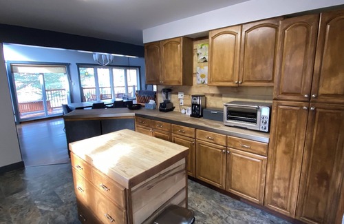 Saint-Emile-de-Suffolk Cottage | Peaceful family and pet-friendly 3-bedroom cottage, 30-minutes from Tremblant