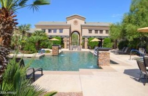Foothills Condo | Peaceful 2 bedroom 2 bathroom ground floor condo steps from pool and hot tub!