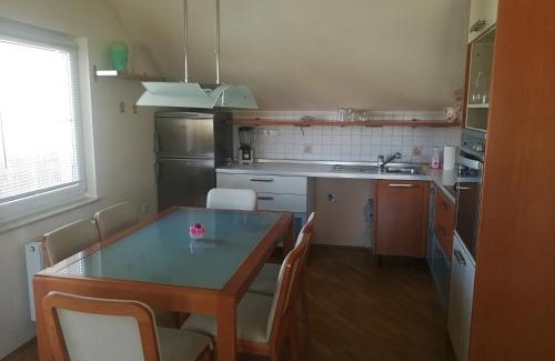 Maribor Apartment | Peaceful 4-room house in Maribor - bike-friendly