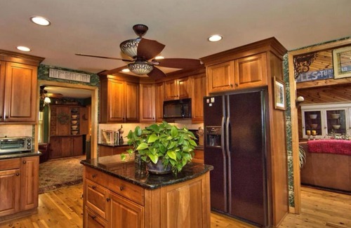 Aldenville House | Peaceful 5-bedroom secluded country home close to 2 ski resorts & attractions