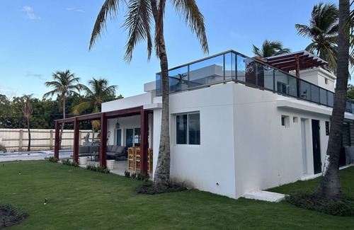 Las Salinas Villa | Peaceful and beautiful beach front villa w/pool and 1 min away from las dunas
