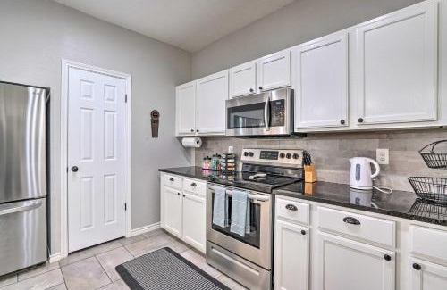 Atascosa House | Peaceful Atascosa Home with Balcony and Deck!