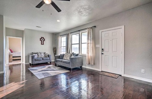 Atascosa House | Peaceful Atascosa Home with Balcony and Deck!