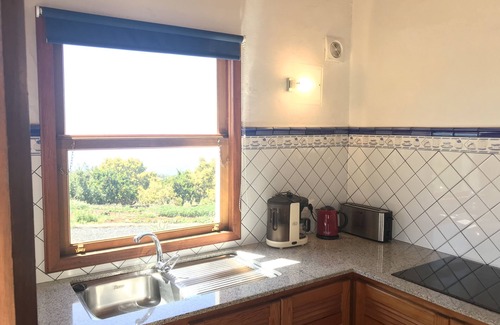 Puntagorda Apartment | Peaceful Atlantic sea views Fibre WiFi, Air con, Heating walk to farmers' market