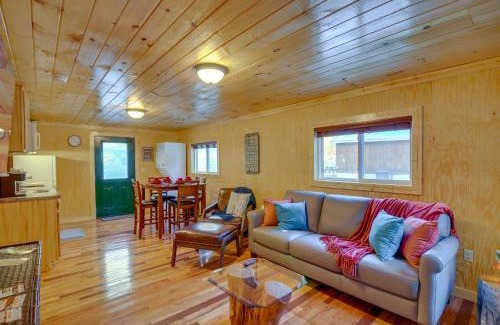 Beattyville House | Peaceful Beattyville Cabin Near Red River Gorge!