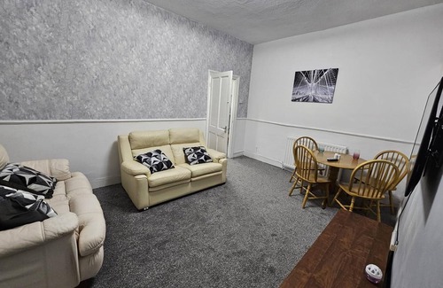 Newcastle-upon-Tyne Apartment | Peaceful cosy stay at the heart of the city