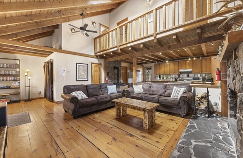 Dingmans Ferry Cabin | Peaceful Cabin - 10 Acres - Wildlife - Hot Tub - Huge Fireplace - Protected Land