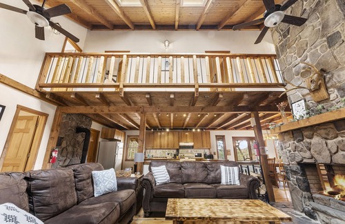 Dingmans Ferry Cabin | Peaceful Cabin - 10 Acres - Wildlife - Hot Tub - Huge Fireplace - Protected Land
