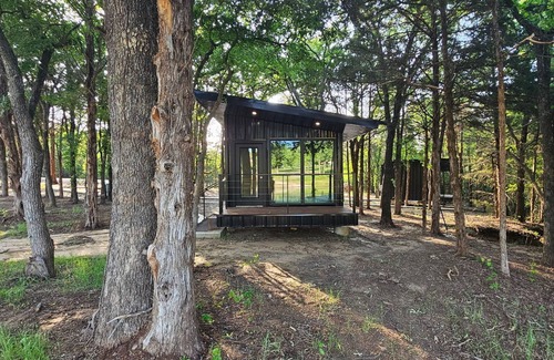 Alvord Cabin | Peaceful Cabin for 2 - 10 Min. from Downtown Decatur - 4 Cabins Total Available