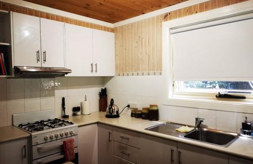 East Tamworth Villa | Peaceful cabin in a rural setting 2km from CBD