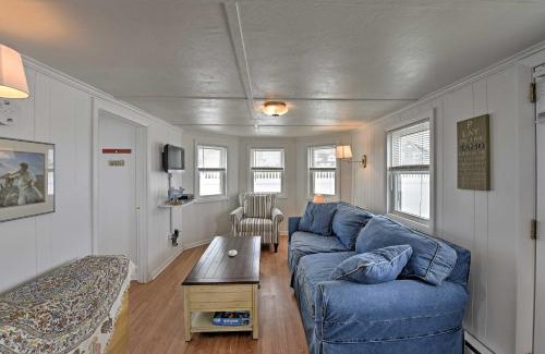 Matunuck House | Peaceful Cottage - Steps to Matunuck Beach