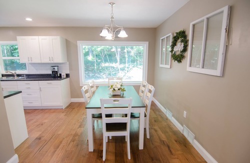 Quincy House | Peaceful, Country Cottage with Open Floor Plan