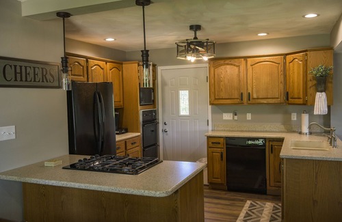 St. Clair County House | Peaceful Country Home