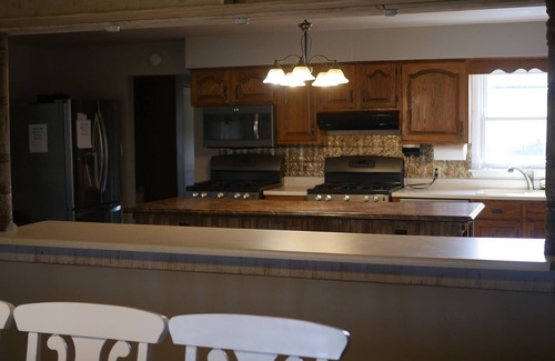 Thompsonville House | Peaceful Country Escape Pond & Private Hot Tub