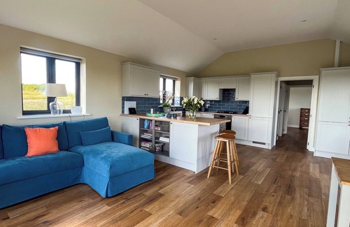 Harrington House | Peaceful Countryside Retreat in Northamptonshire with Wood Fired Hot Tub
