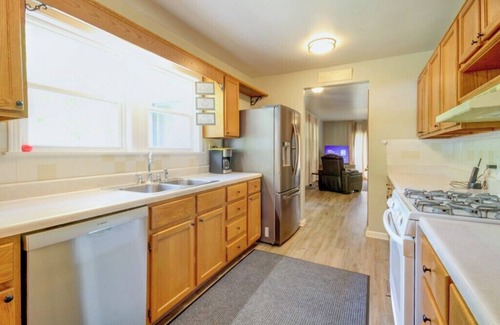 Dover House | Peaceful Countryside Retreat Near Lake Barkley!