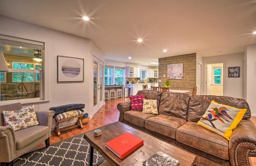 Warnick House | Peaceful Forest Retreat by Mt Baker Slopes!