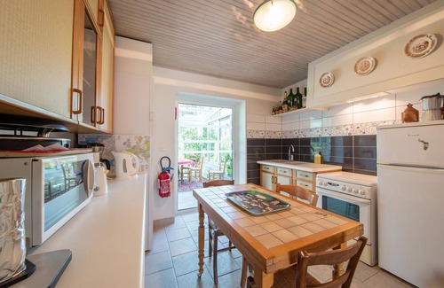 Saint-Benoit-sur-Loire Bed & Breakfast | Peaceful rooms with garden and pets allowed