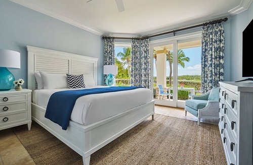 Rokers Point Hotel | Peaceful Garden View Haven: Spacious Villas with Direct Snorkeling Access