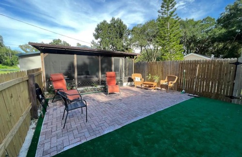 Citrus Park House | Peaceful getaway and Explore Tampa