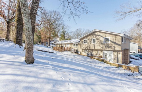 Lupton City Apartment | Peaceful guest suite just 15 mins from downtown