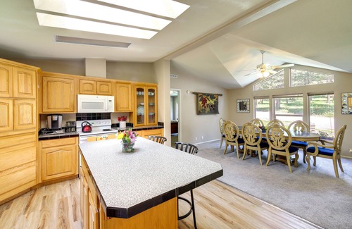 Missoula House | Peaceful Hideaway ~ 16 Mi to Downtown Missoula!