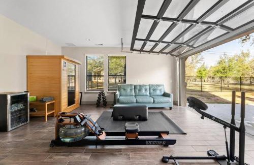 Kyle House | Peaceful Hill Country Oasis