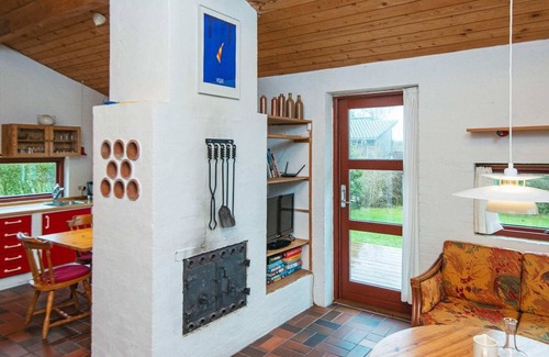 Hvidbjerg Strand House | Peaceful Holiday Home in Børkop near Sea