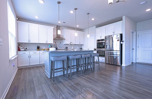 Locust Grove House | Peaceful Home Away From Home With Breathtaking Views in Locust Grove