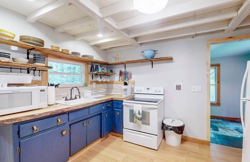 Crellin House | Peaceful home near summer and winter outdoor activities - 4 wheel drive needed