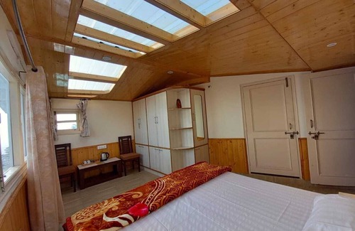 Bemloi House | Peaceful location at the center of city