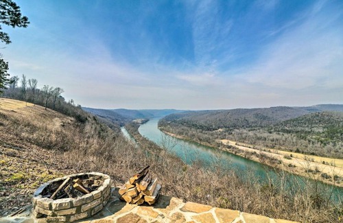 Mountain View Apartment | Peaceful Mountain Air Getaway with Fire Pit!