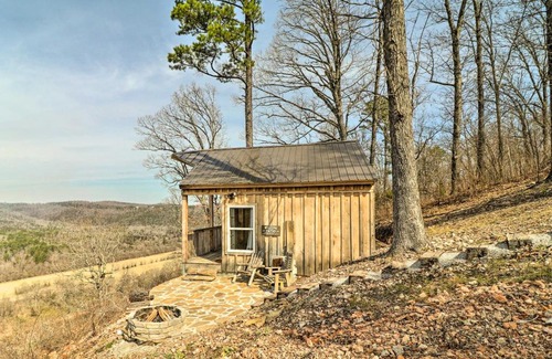 Mountain View Apartment | Peaceful Mountain Air Getaway with Fire Pit!