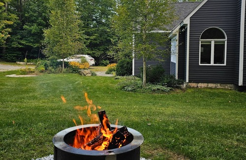 Jamaica House | Peaceful mountain home near skiing, hiking, mtn biking & more