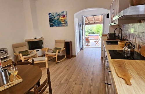 Giorgilorio Villa | Peaceful Nature Salento Villa w/Beach at 5 mins & Private Jacuzzi