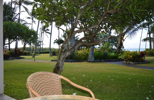 Ualapue Condo | Peaceful Ocean View. Ground Floor. Classy, clean and quiet.