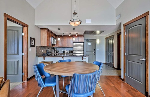 Canmore Condo | Peaceful Penthouse – Sunrise Views & Resort Amenities!