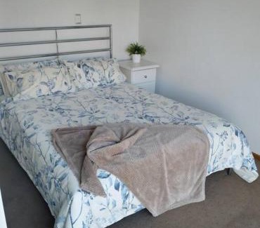 Sandford Villa | Peaceful Pet Friendly 1 bedroom cottage on 1 acre