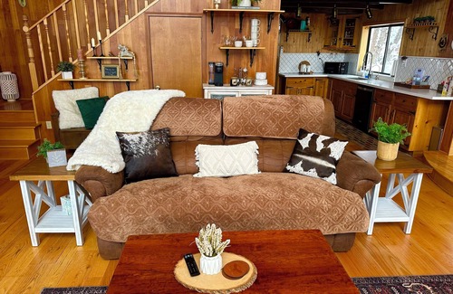 Prescott Cabin | Peaceful, picturesque, Cabin in the mountains !