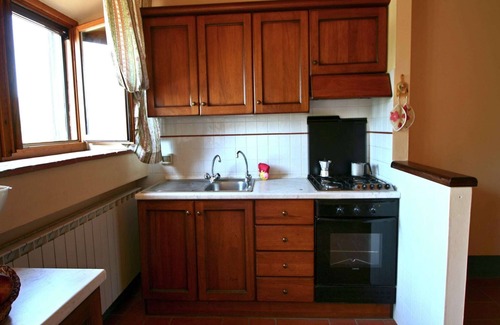 Gallina Apartment | Peaceful Pienza Garden Escape