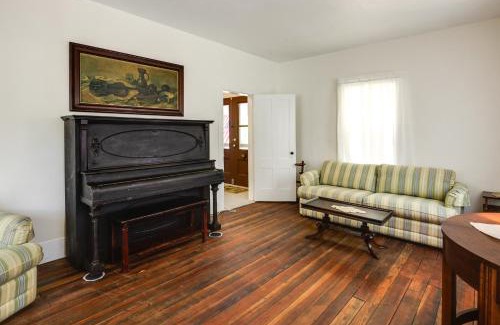 Pomona Park House | Peaceful Pomona Park Home 1 Mi to Lake Broward!