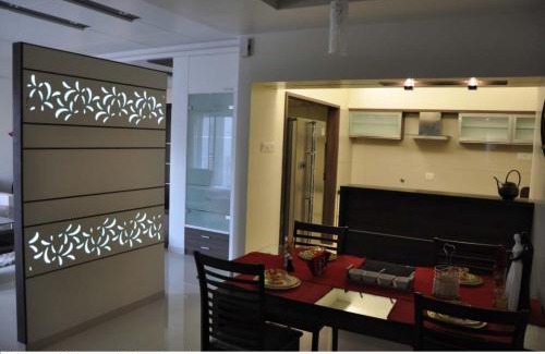 Vadodara Apartment | Peaceful Retreat 3BHK For six person